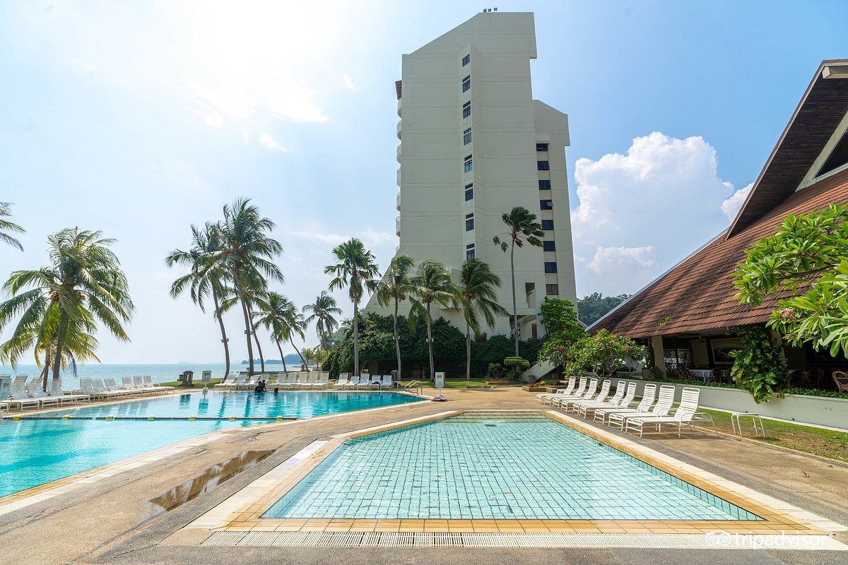 The Regency Tanjung Tuan Beach Resort Pool Pictures & Reviews - Tripadvisor