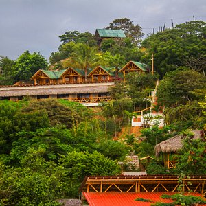 Nativa Bambu Ecolodge, hotel in Montanita