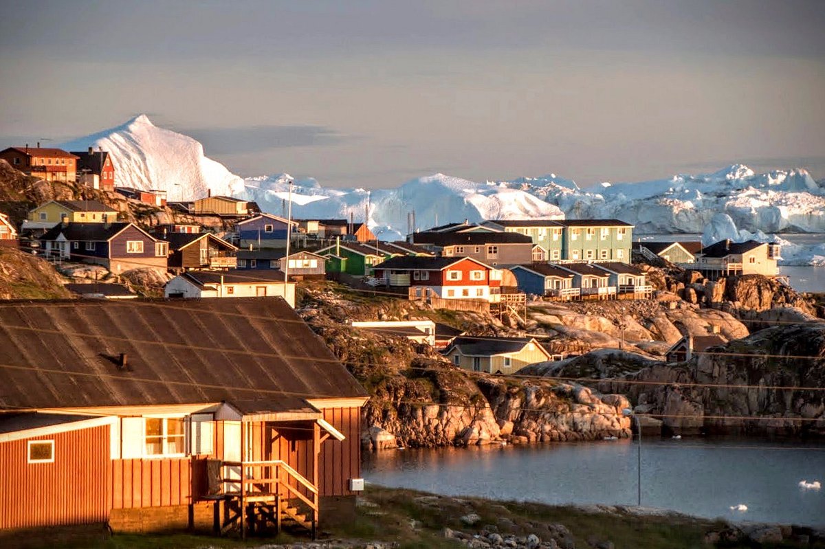 Илулиссат. Иллулисат. Ilulissat Icefjord Centre.