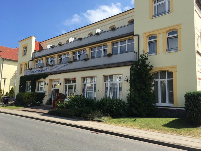 APPARTEMENTHAUS ZUM STRANDKORB (Ostseebad Kühlungsborn, Alemania