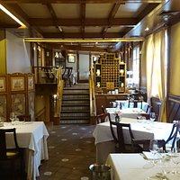 Comedor, acceso a la parte alta
