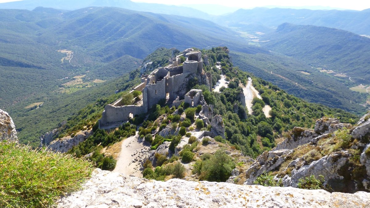 Chateau de Peyrepertuse (Duilhac-sous-Peyrepertuse) - All You Need to ...