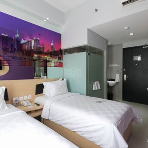 The Mid Gallery at the G Suites Hotel