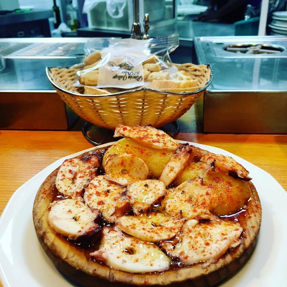 EL RINCON GALLEGO DEL PULPO, Seville - Restaurant Reviews, Photos & Phone  Number - Tripadvisor