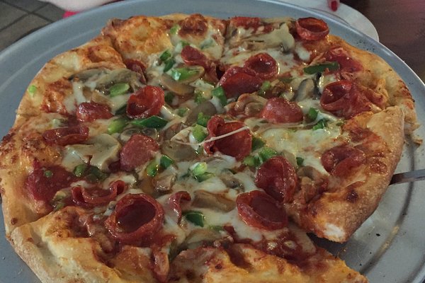 Riverview's Pizza Place  Downriver Michigan's favorite pizza!
