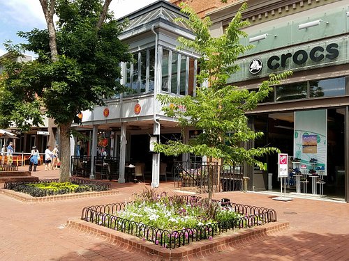 9 Best Malls & Shopping Areas around Denver, CO