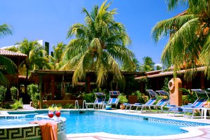 Piscina y playa