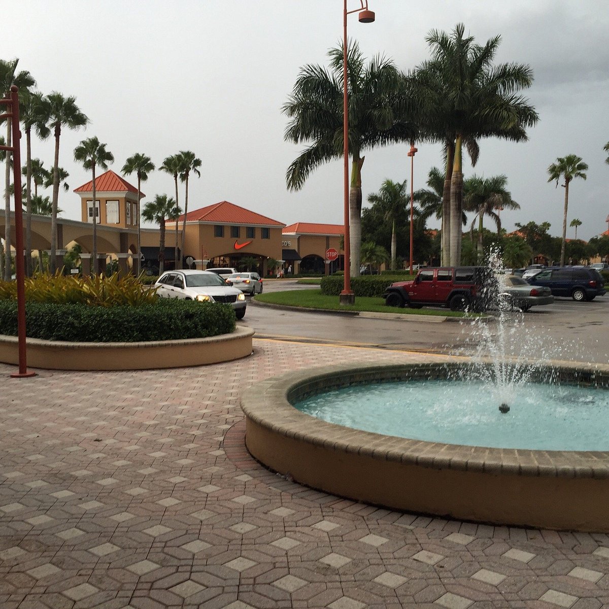 Vero Beach Outlets - All You Need to Know BEFORE You Go