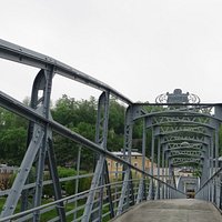 橋の途中から