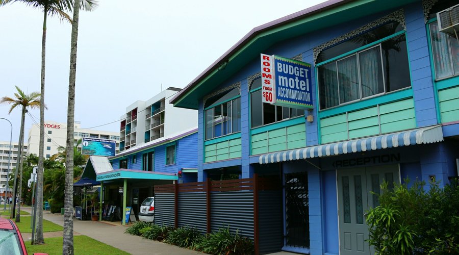 Caravella Backpackers