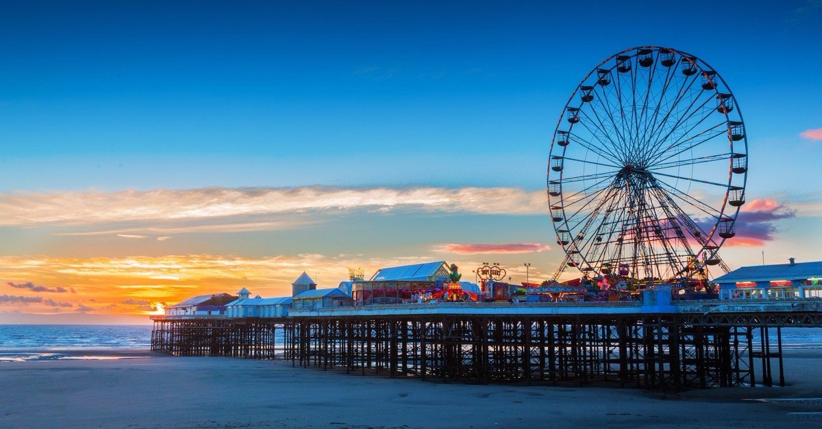 BLACKPOOL CENTRAL PIER LANCASHIRE INGLATERRA