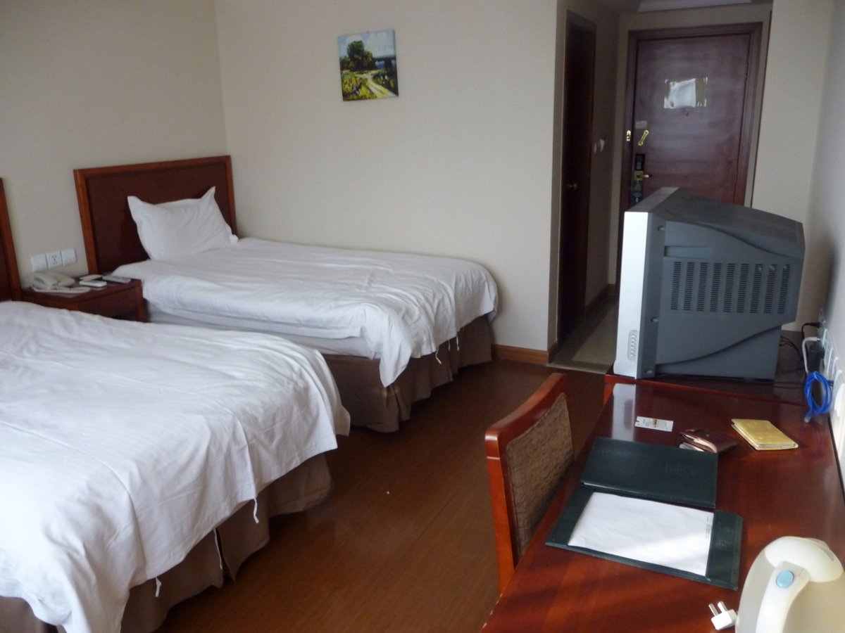 Jinan GreenTree Inn Hotel Rooms