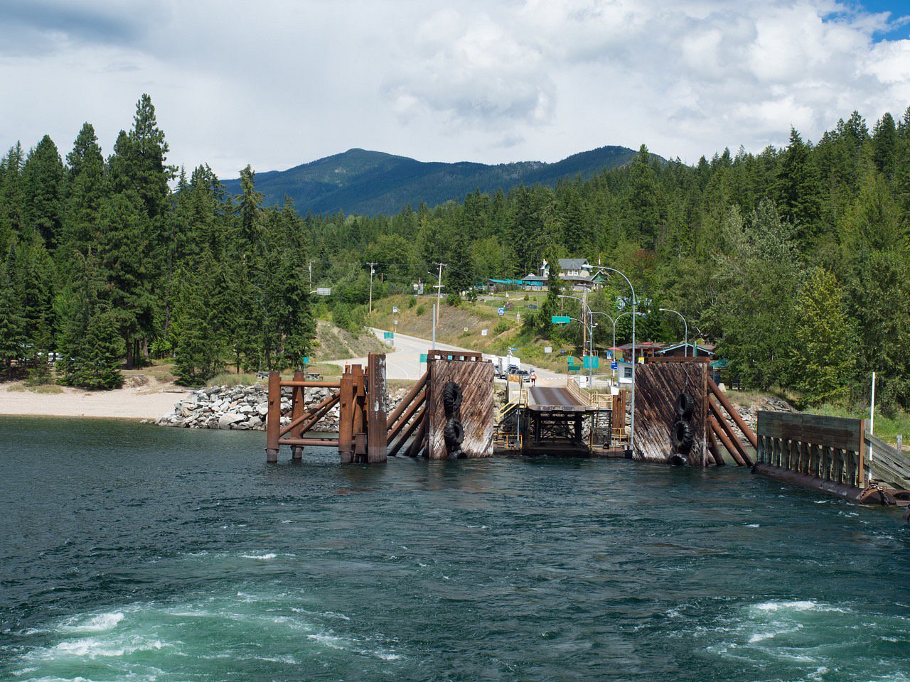 Cedars Lakeshore Inn Campground British Columbia Canada