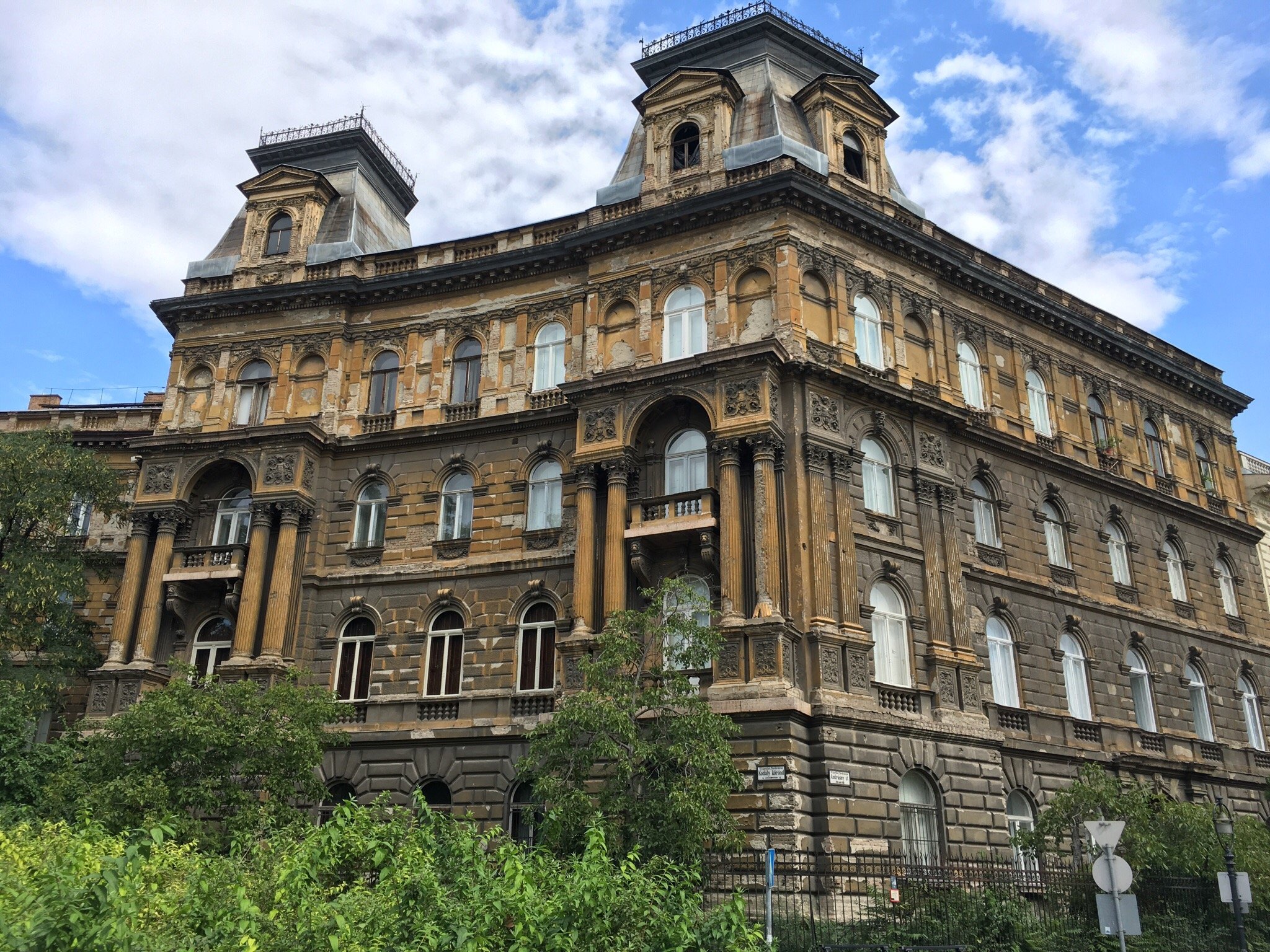 Andrassy Avenue Budapest Lohnt es sich Aktuell fur 2024 Mit fotos