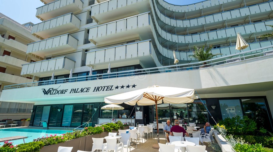 Terrace at the Hotel Waldorf Palace