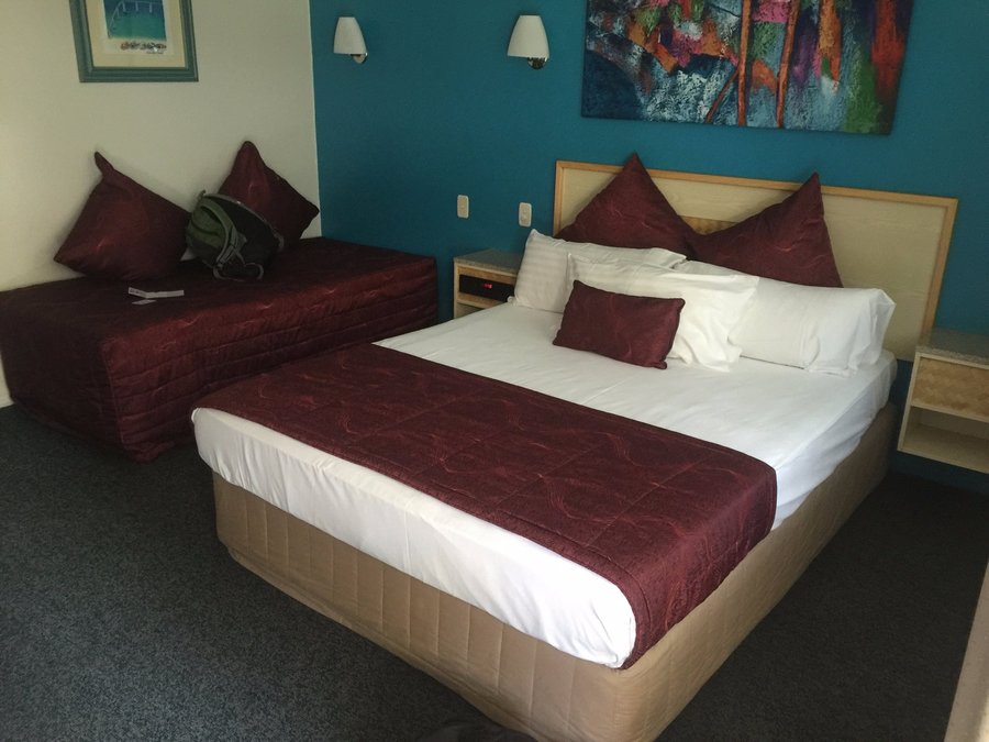 Suncoast Carpet Court