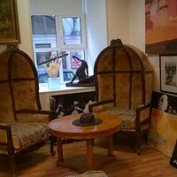 I really loved those chairs!