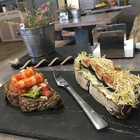 Bodega/Tapetía espectacular! Muy recomendable!