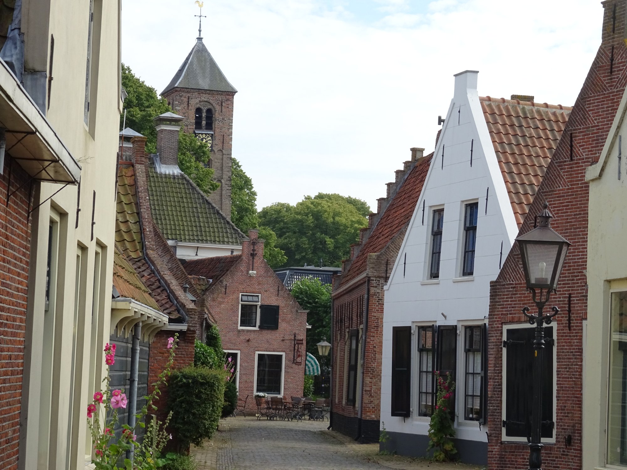 De Engelmunduskerk Oud Velsen Uit De 12de Eeuw (Velsen-Zuid) - Lohnt Es ...