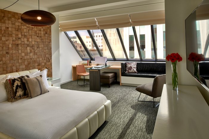 Stylish Hotel Rooms & Suites in Portland