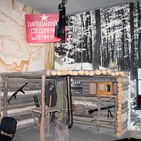 Партизанская землянка