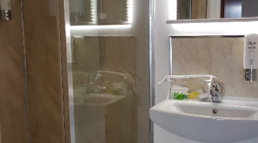 En Suite Bathroom