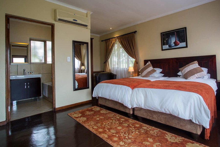 RIVER PLACE LODGE - Updated 2021 Prices & Guest house Reviews ...