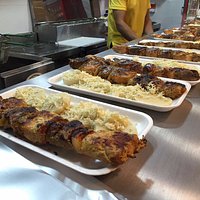 pinchos mixto Pollo, carne y lomo ( cebolla, pimenton, queso costeño y que bollo limpio)
