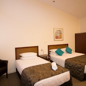 Studio Twin Spa Bedroom