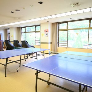 <藤館>館内には卓球場やマッサージ室もご用意
