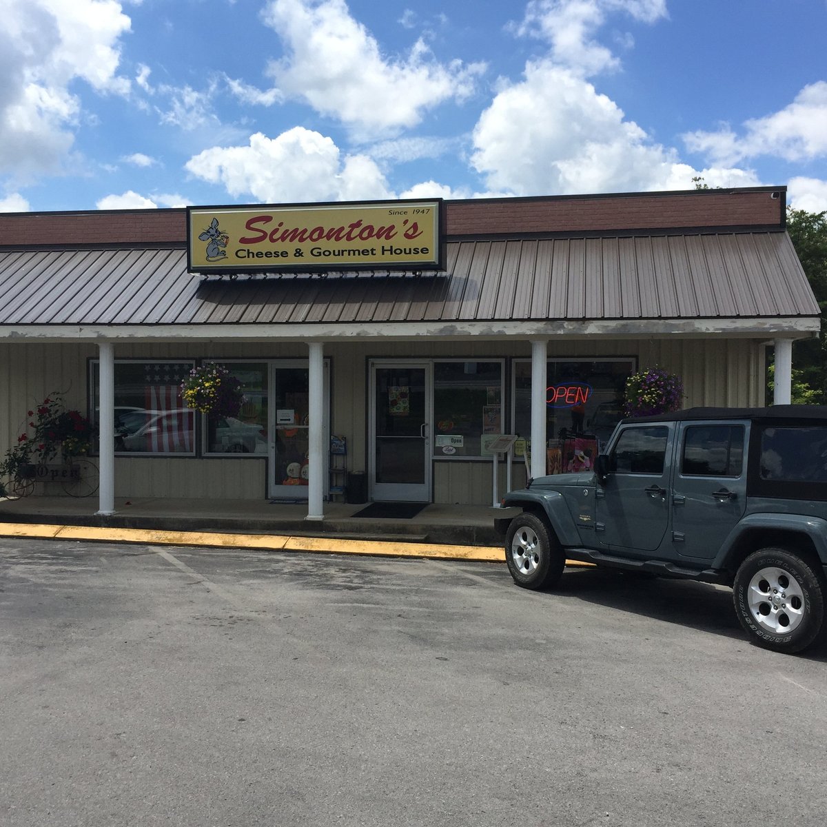 Simonton's Cheese House, Crossville, TN