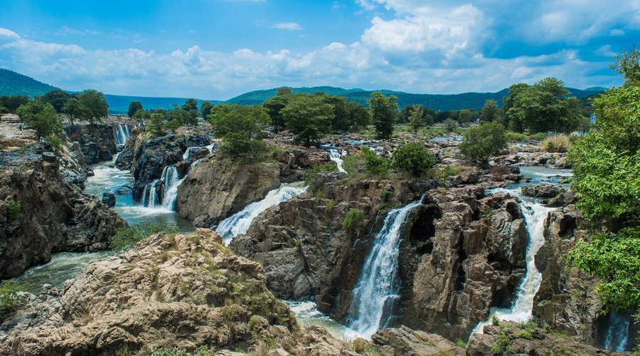 Hogenakkal Falls: A Breathtaking Natural Wonder in India