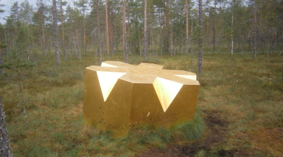 Utsmyckning på myren