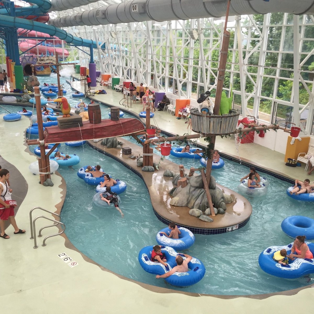 22 Indoor Water Parks Near Chicago for a Much Needed Winter Escape