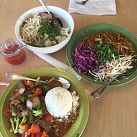 Yummy! Pad Thai, Pad Ped and Thai Ravioli!