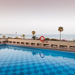 Hotel Ilunion Fuengirola in Fuengirola, image may contain: Pool, Hotel, Resort, Swimming Pool