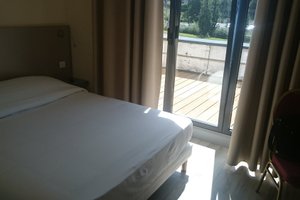 Room & Suite