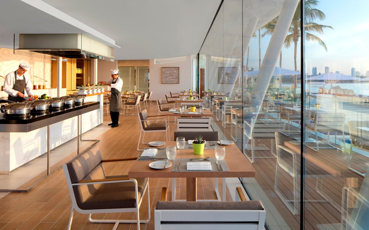 Открыл ресторан в дубае. Burj al arab ресторан. Ресторан в Бурдж Халифа. Бурдж Аль-араб 5* рестораны. Ресторан с видом на Бурдж Халифа.