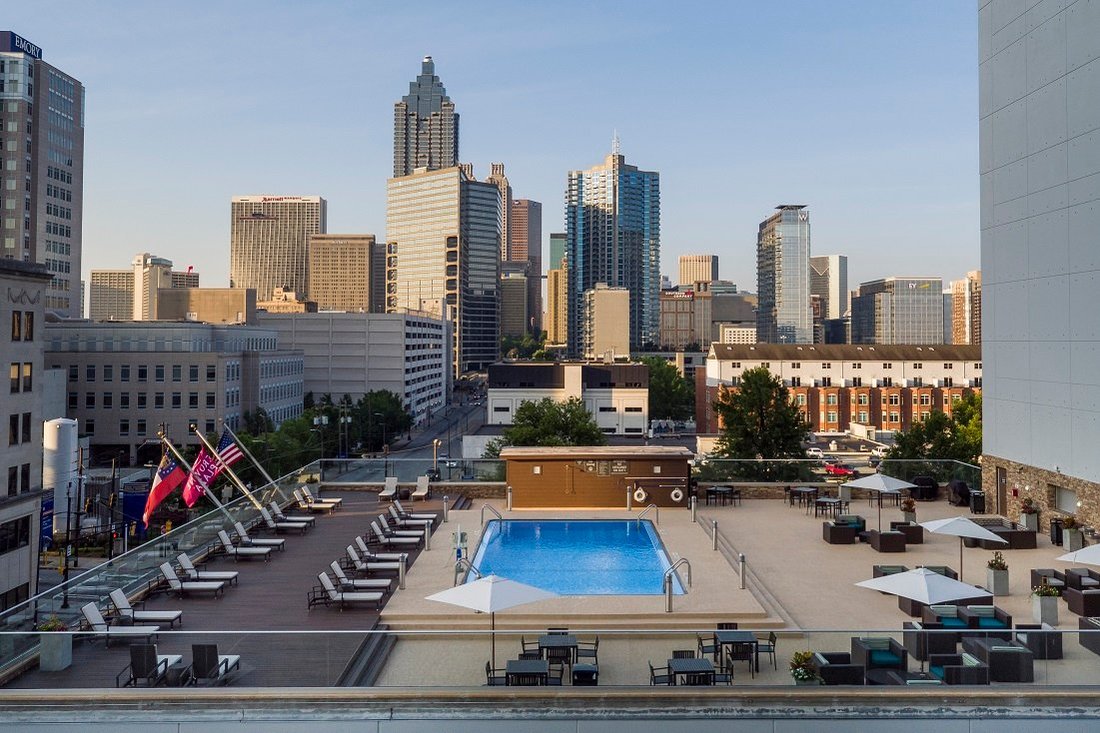 Staybridge Suites Atlanta - Midtown Pool: Pictures & Reviews - Tripadvisor