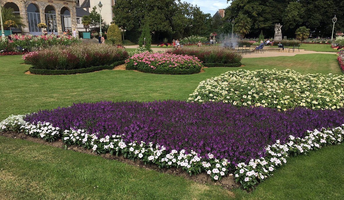 Top 10 Must-See Attractions in Rennes for Tourists - Les Champs Libres