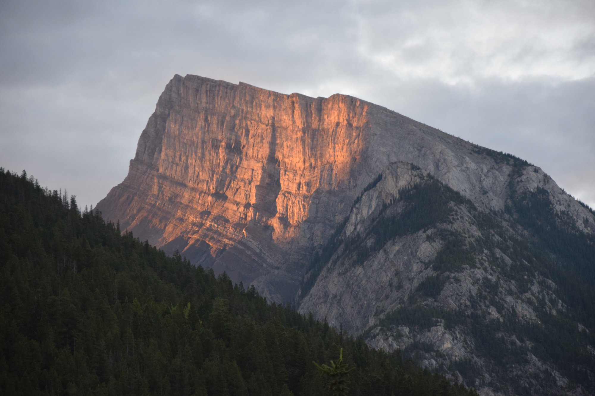 BANFF ASPEN LODGE Updated 2022 Reviews Canada   Wake Up Early And See 