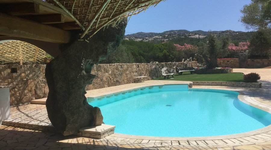 Pergola in piscina
