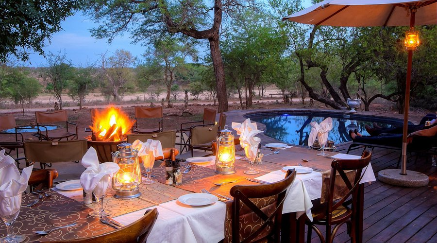 Dinning by the fire Mvuradona