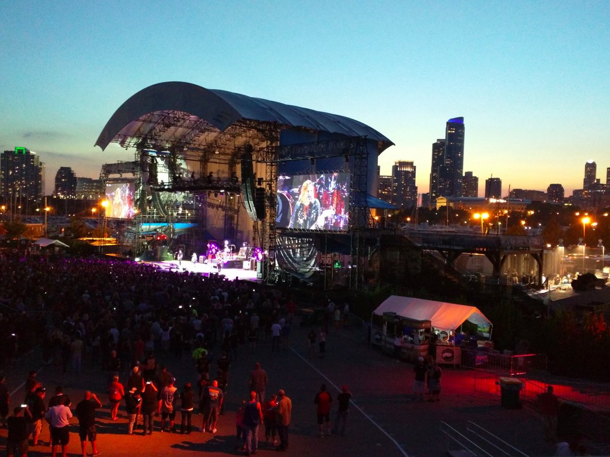 2025年 Huntington Bank Pavilion at Northerly Island 出発前に知っておくべきことすべて トリップアドバイザー
