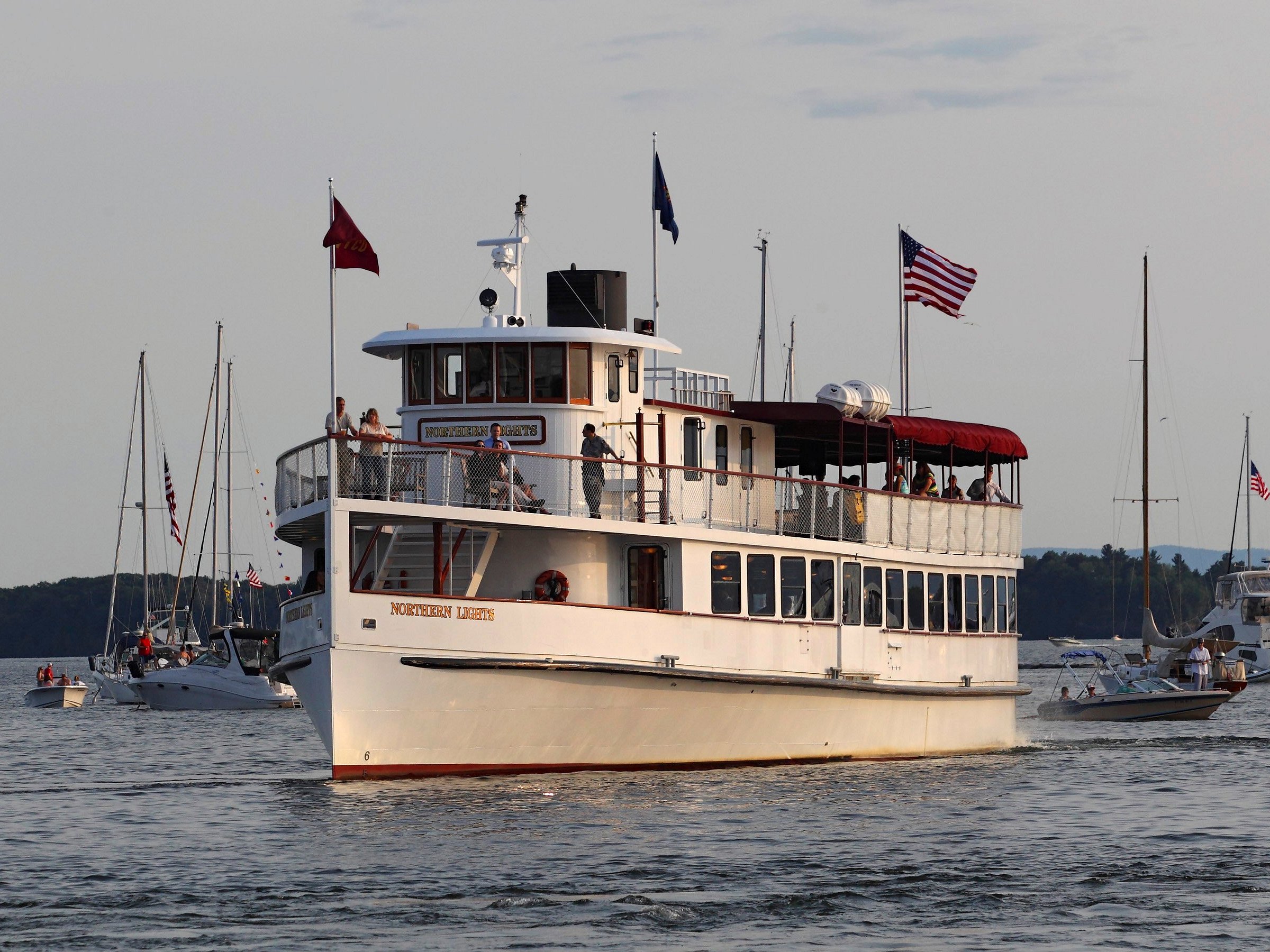 Classic Harbor Line Boston Photos