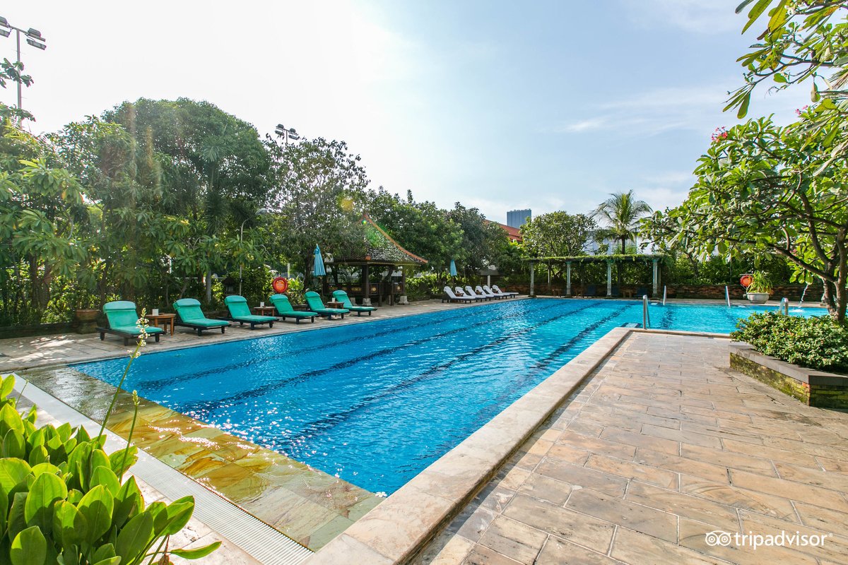 Bumi Surabaya City Resort Pool: Pictures & Reviews - Tripadvisor