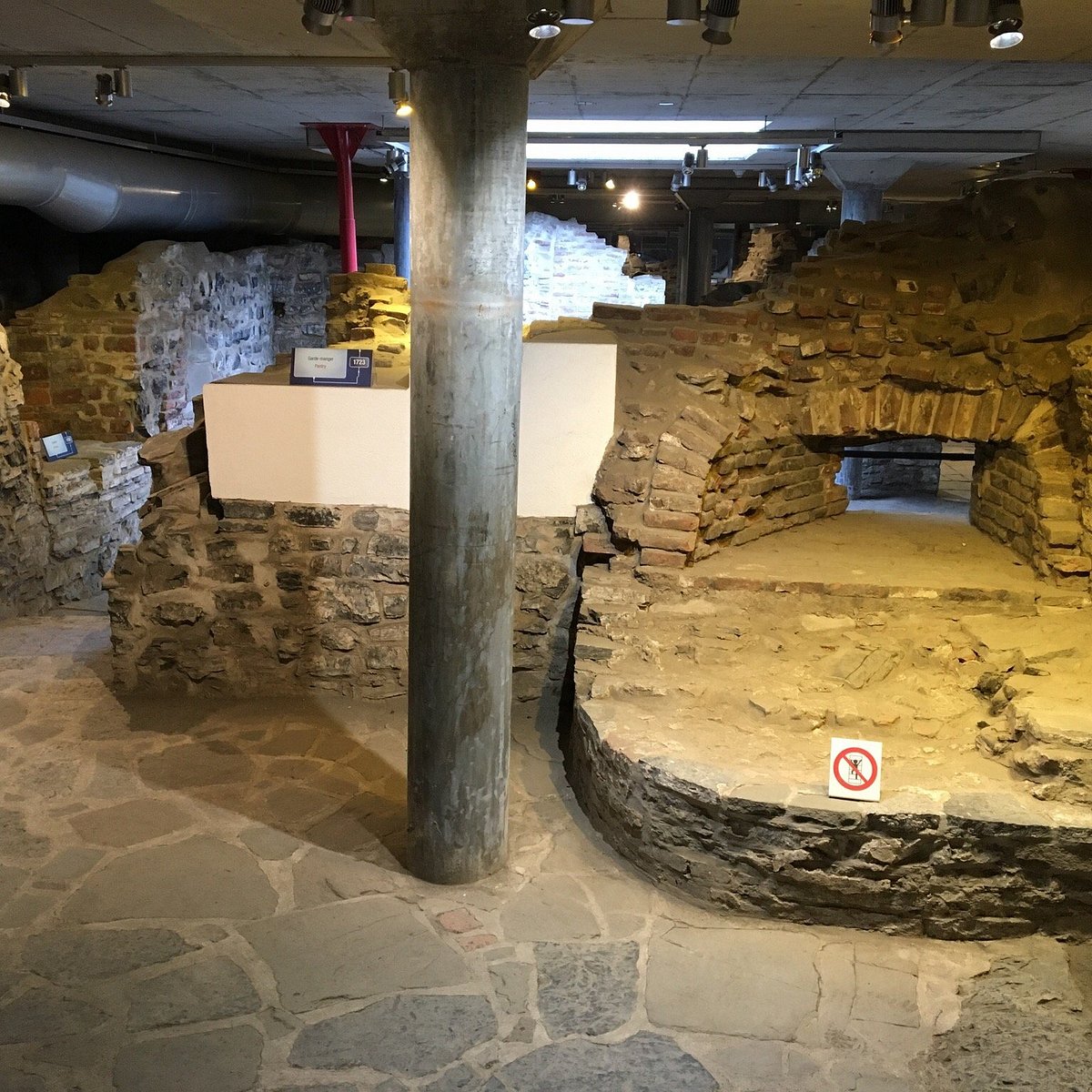 Discovery of the hictoric city of Saint-Louis