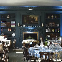 Avebury Manor tea-room