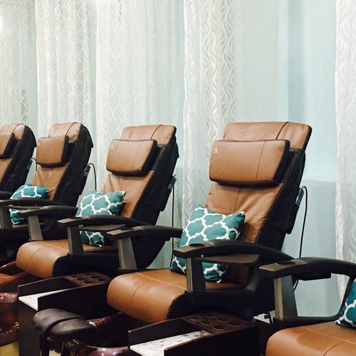 Bliss Nail Lounge & Body Studio - Premium service with a boozy twist! Bask  in an exclusive experience at Mandeville's first Sip N Paint Nail Salon &  Body Studio.