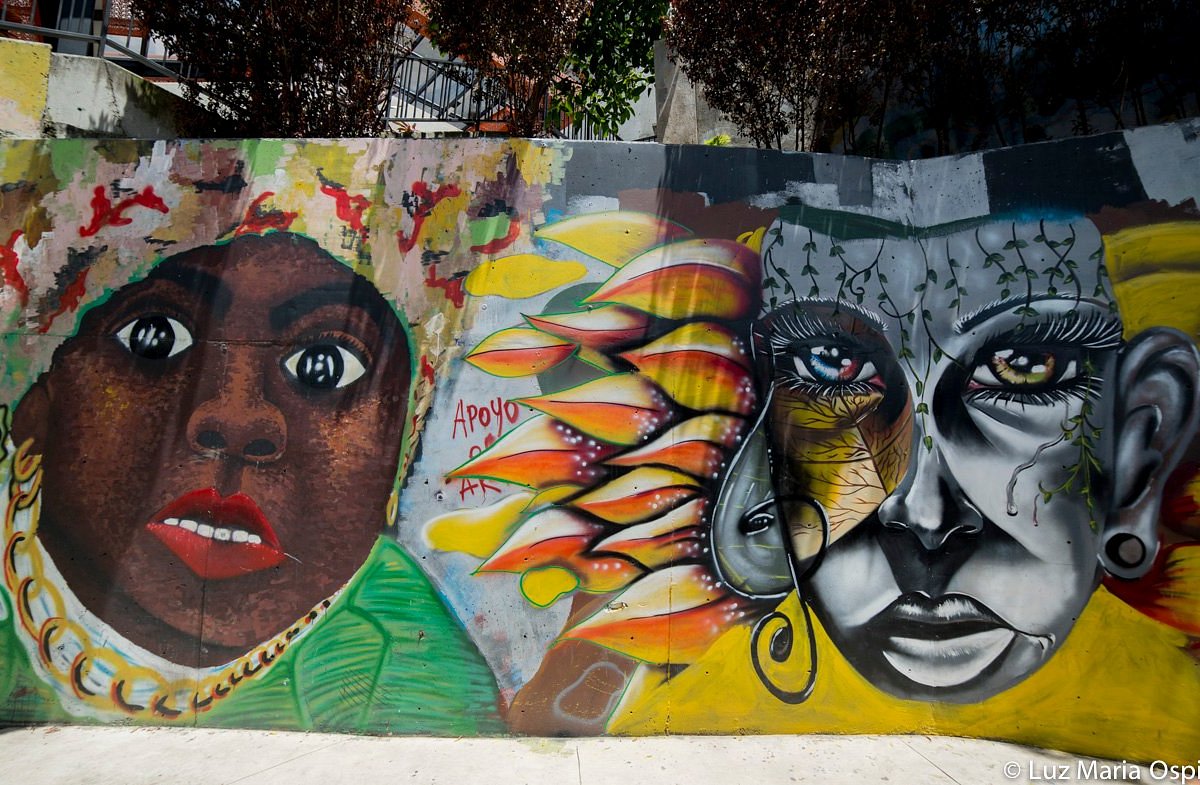 All Female Graffiti Crew Brings Colombian Vibes to East Tremont